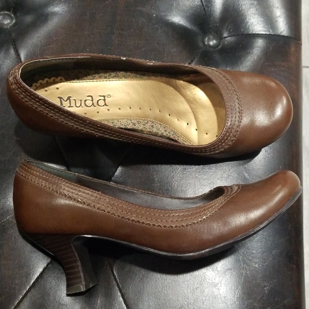 Shoes - Picture 3 of 3
